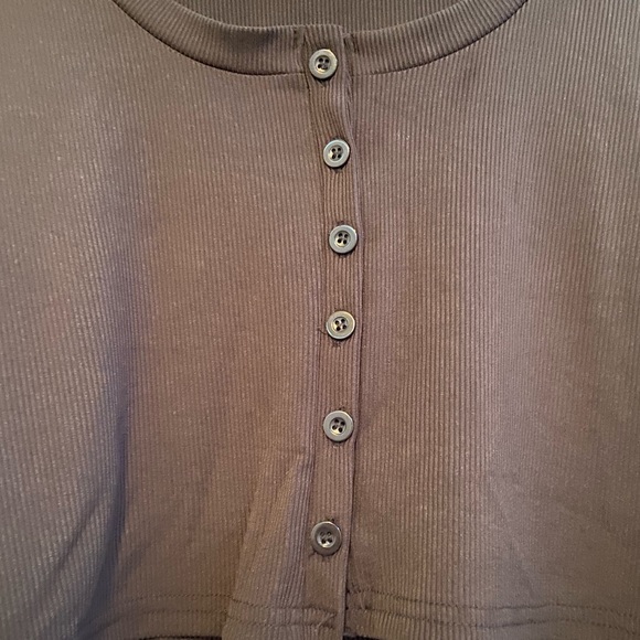 SHEIN Top - Picture 2 of 3